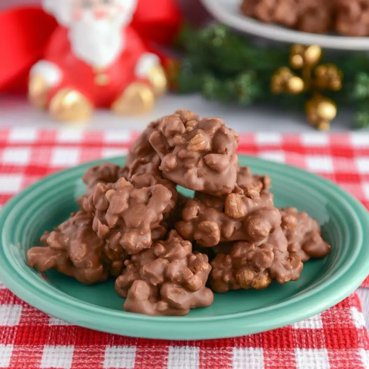 Chocolate Peanut Clusters